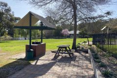 McLaren Vale Cabin and Caravan Park  BBQ-area